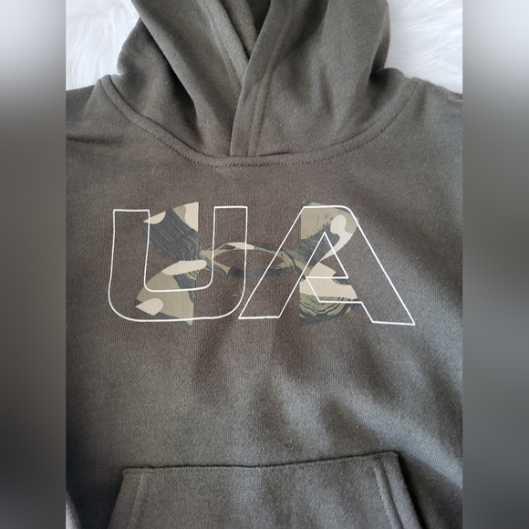 Under Armour Kids Olive Hoodie, Size 4 - Picture 2 of 3